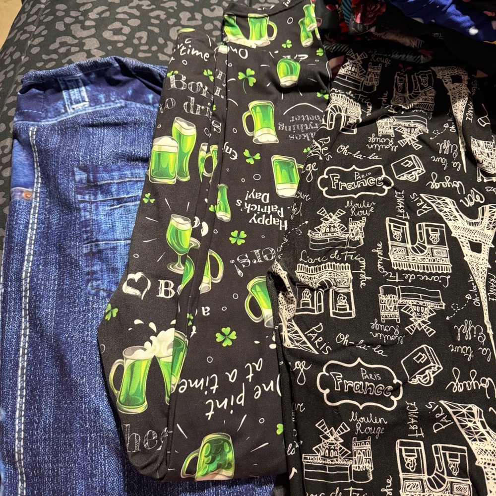 Colorful Patterned Leggings Set - Picture 2 of 2